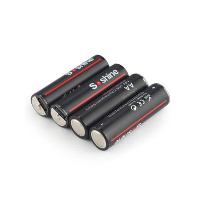 4x dobíjecí USB AA 1,5V baterie Soshine 4200mWh + USB kabel